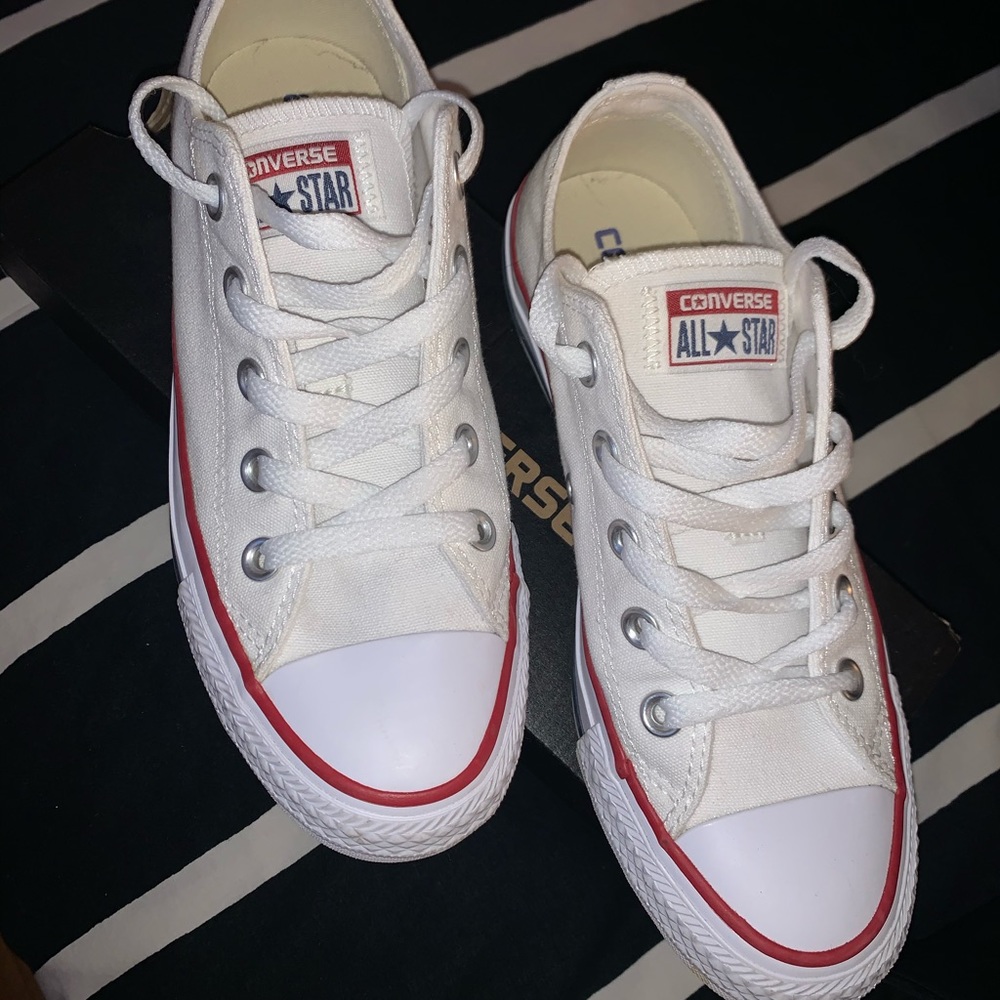 Women’s converse shoes